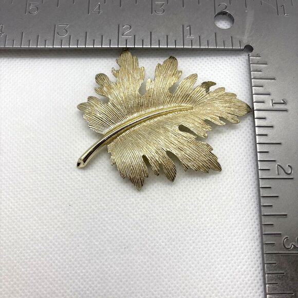 Vintage Emmons Signed Textured Leaf Gold Tone Pin Brooch Fall Autumn Nature - Picture 6 of 7